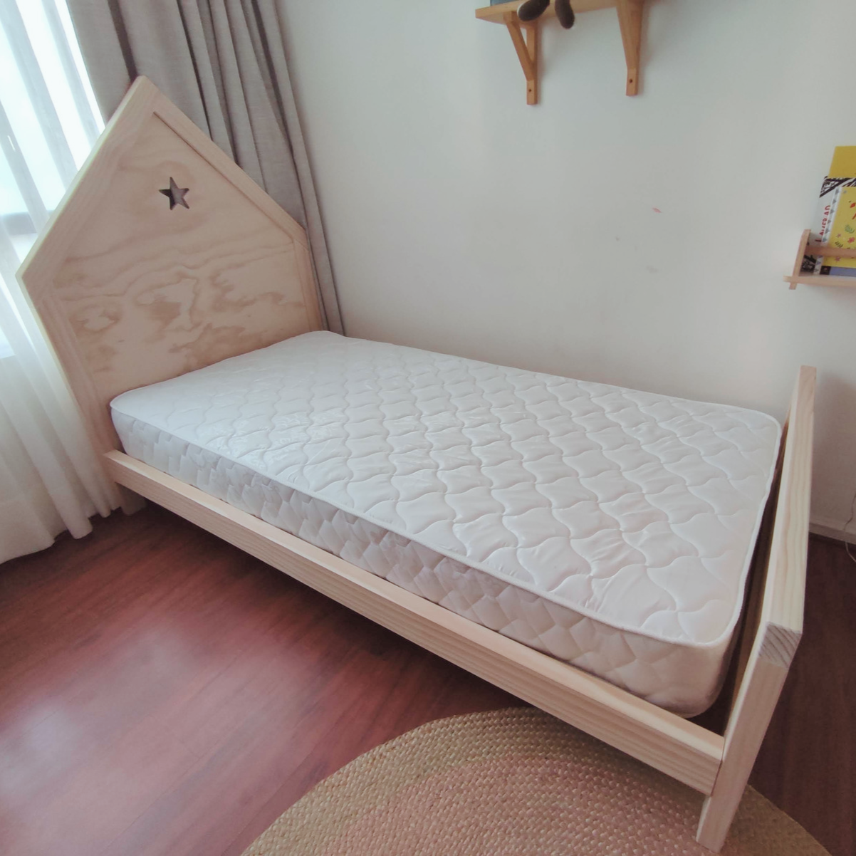 Cama Respaldo Casa Natural