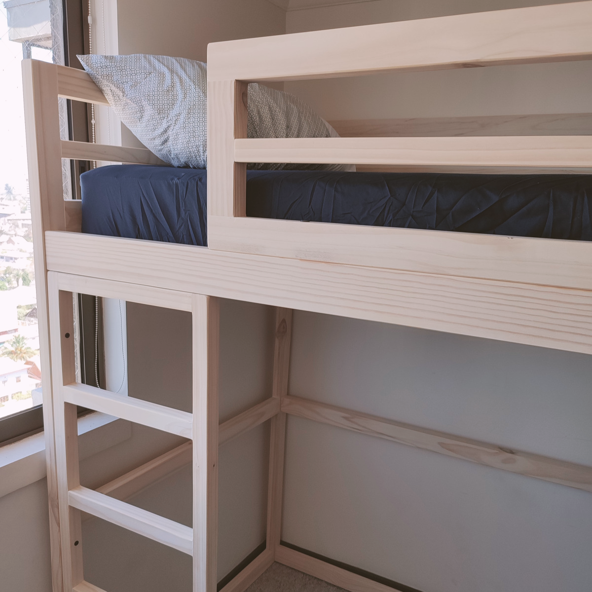 Cama en Altura