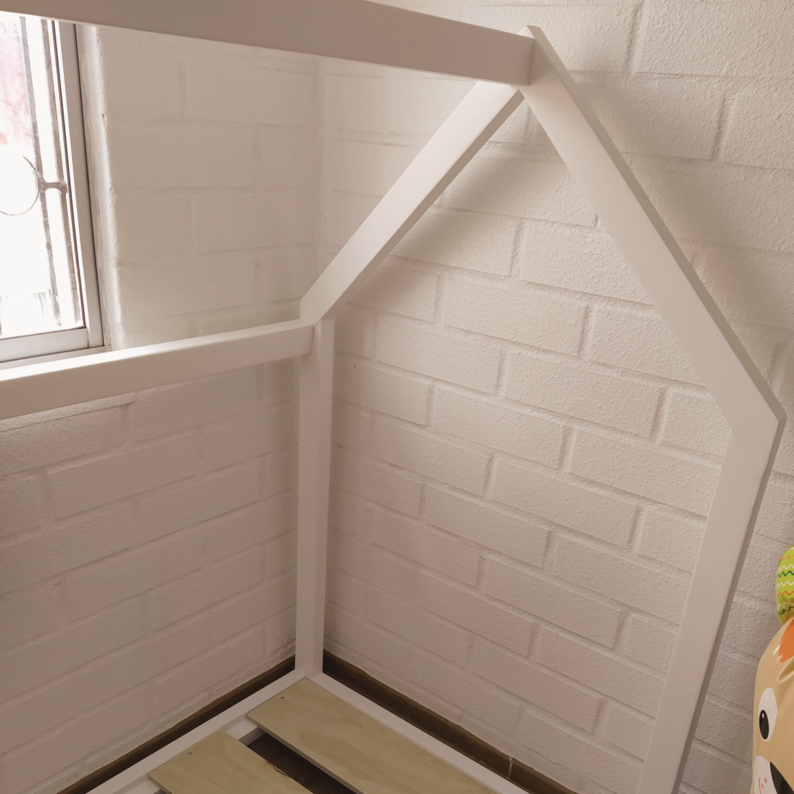 Cama Casa Minimalista Color