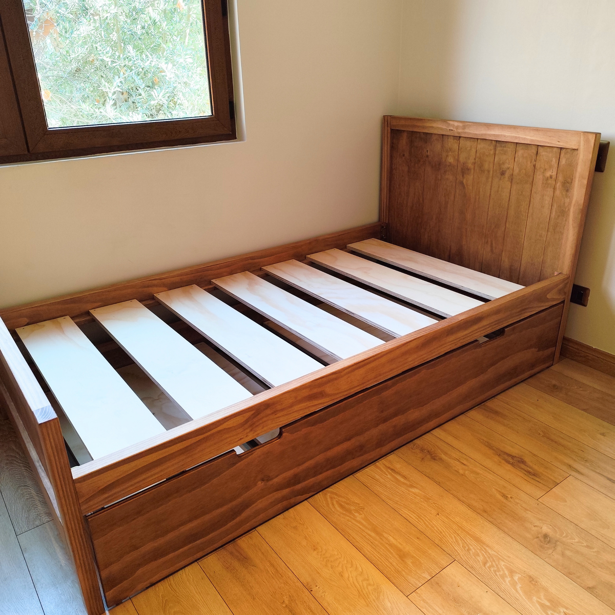 Cama Ranurada